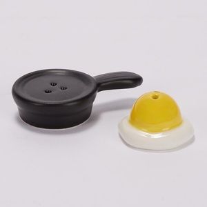 Mini Fried Egg & Frying Pan Shaker Set Of 2 Collectible Gift 1.5 in X 3 in New